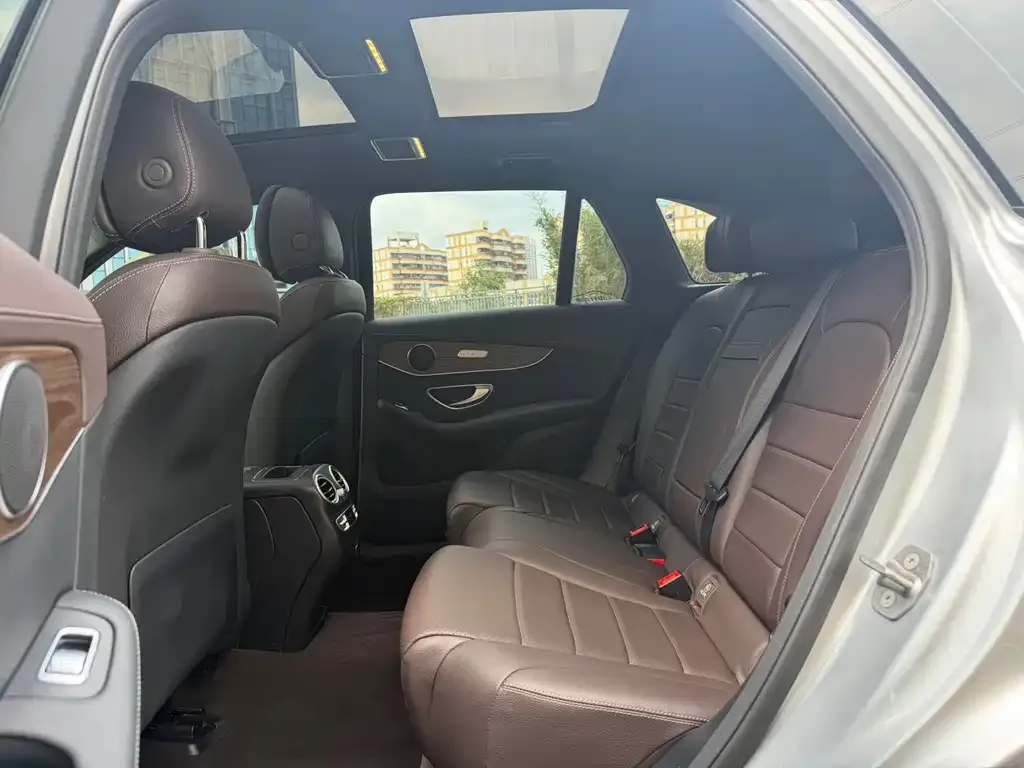 Mercedes-Benz GLC 2023 из CN, фото 2