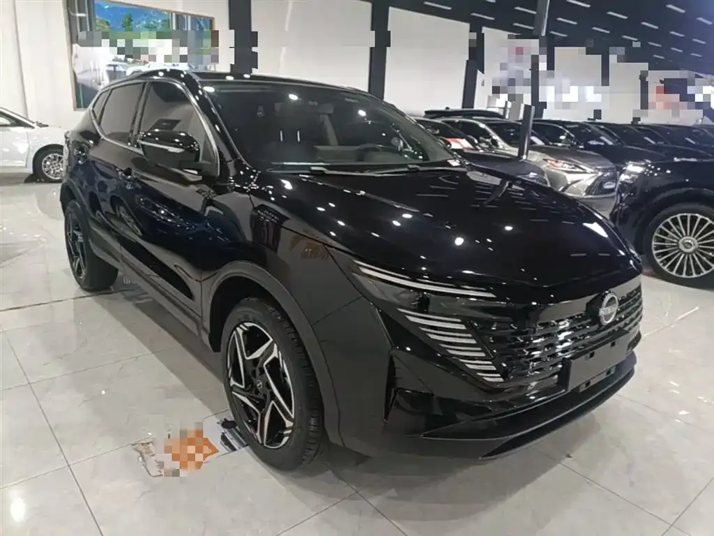 Nissan Qashqai — фото 10