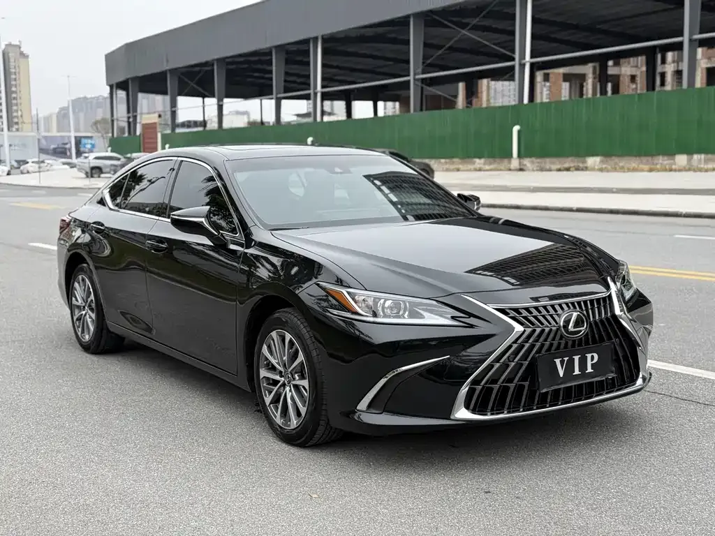 Lexus ES — фото 2