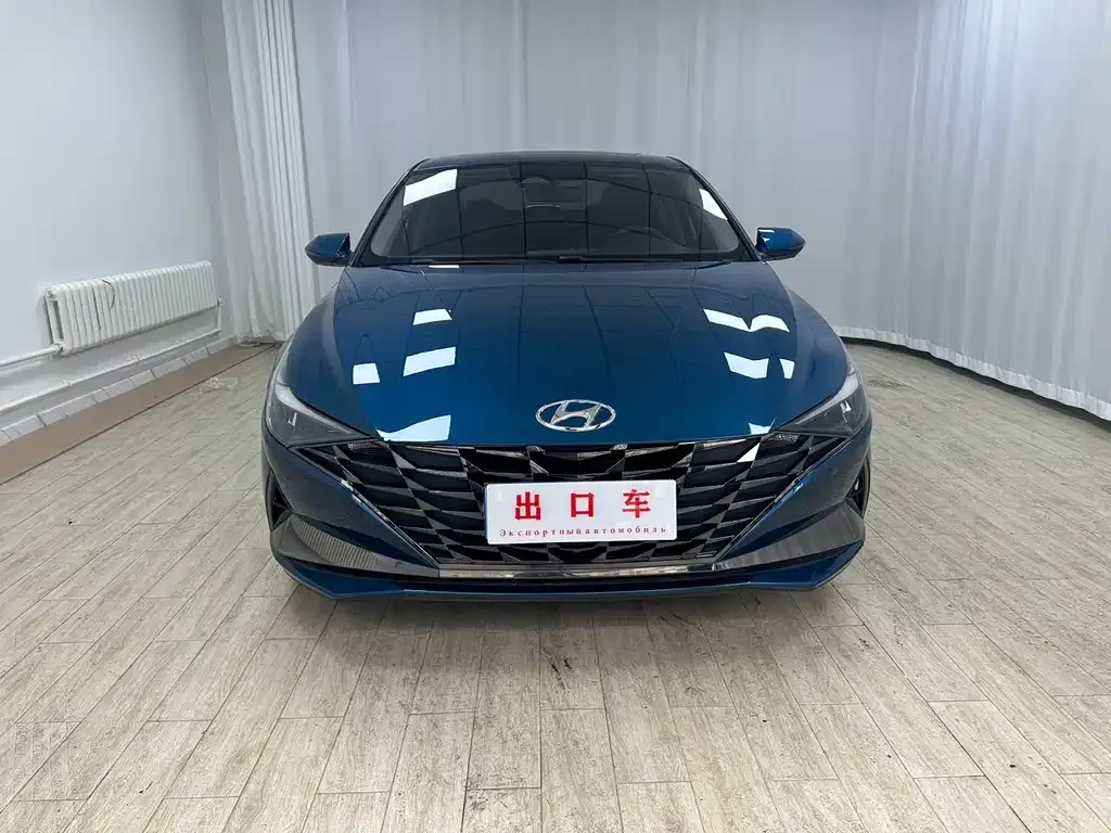 Hyundai Elantra — фото 4