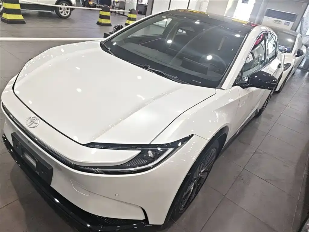 Toyota bZ5 2026 из CN, фото 2