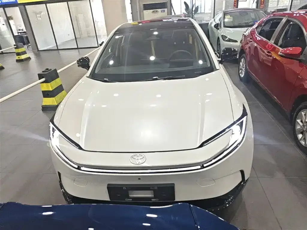 Toyota bZ5 2026 из CN, фото 9