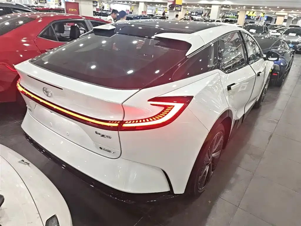 Toyota bZ5 2026 из CN, фото 10