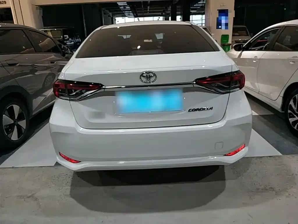 Toyota Corolla 2022 из CN, фото 3