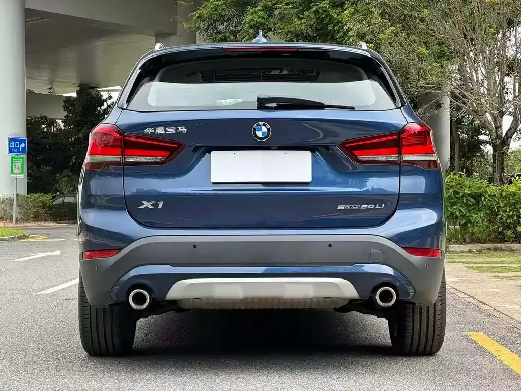 BMW X1 — фото 7