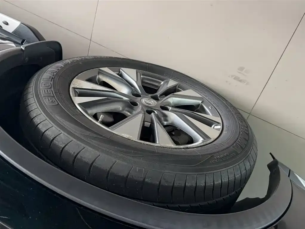 Nissan Murano 2021 из CN, фото 2