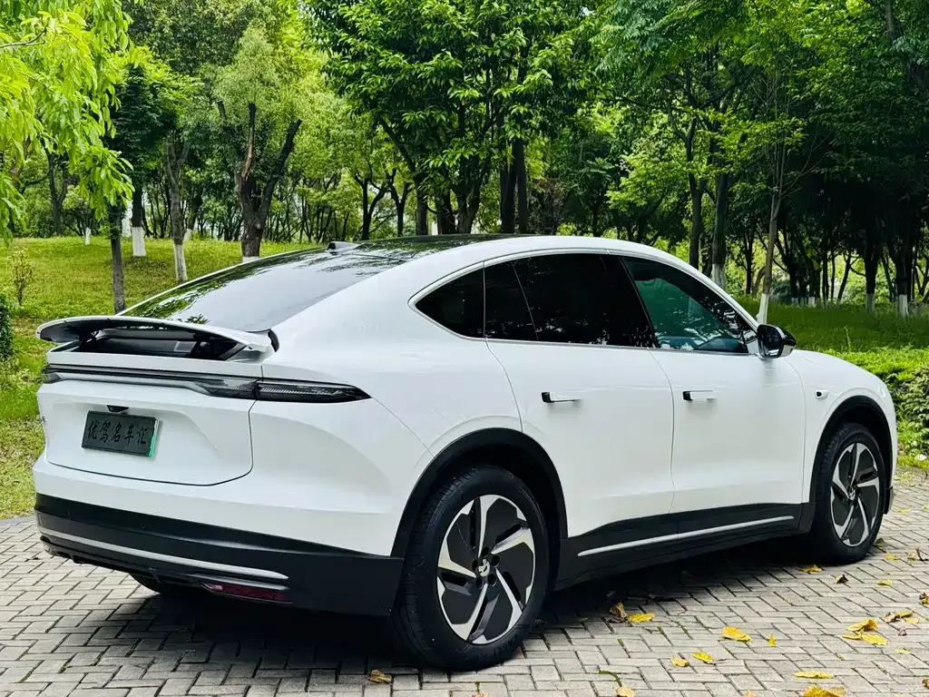 NIO EC6 — фото 6