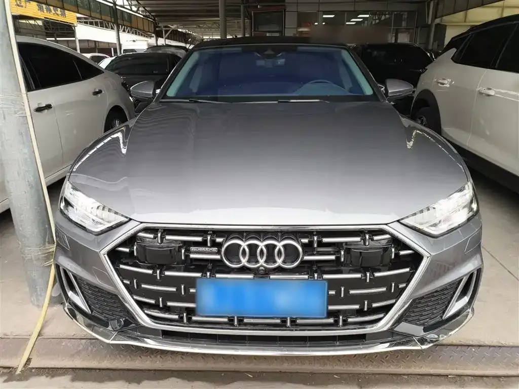 Audi A7L — фото 8