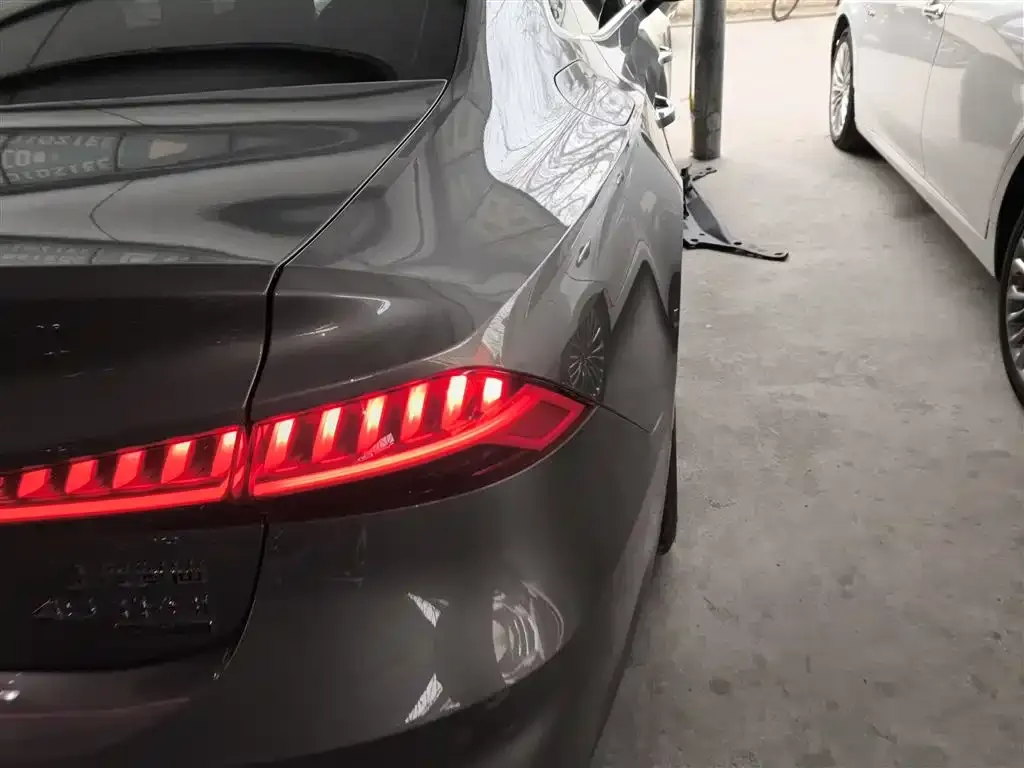 Audi A7L — фото 4