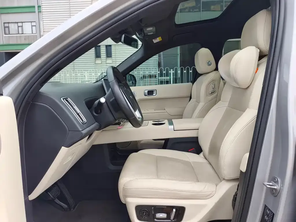 Li Auto L8 2023 из CN, фото 4