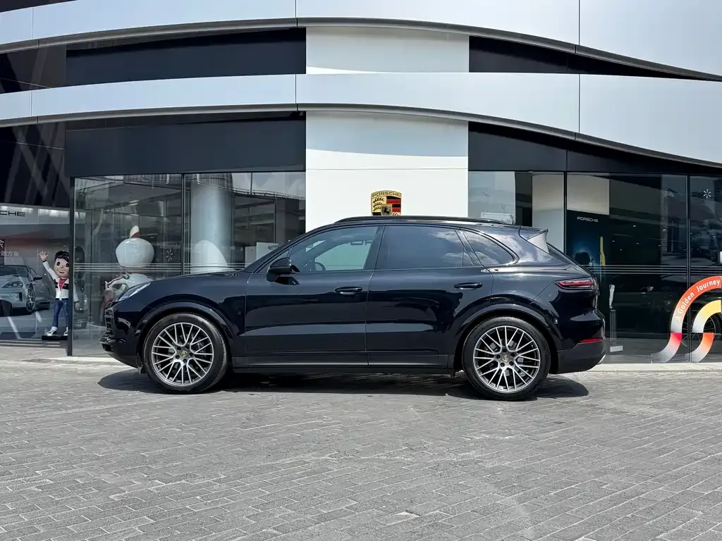 Porsche Cayenne — фото 6