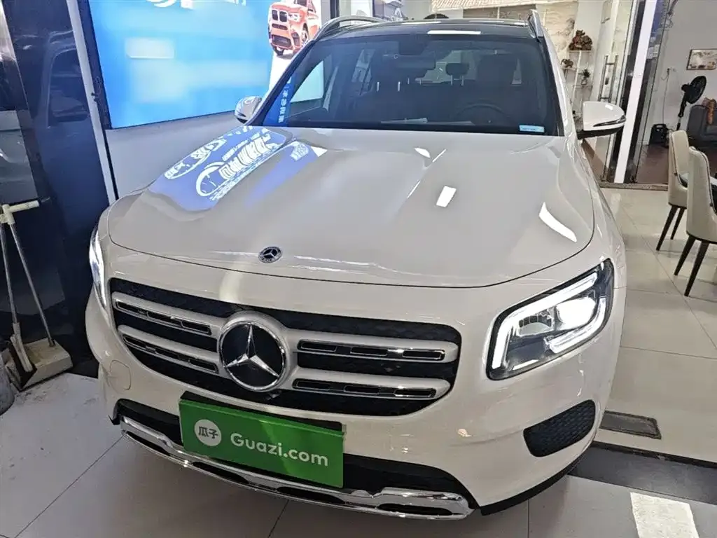 Mercedes-Benz GLB — фото 10