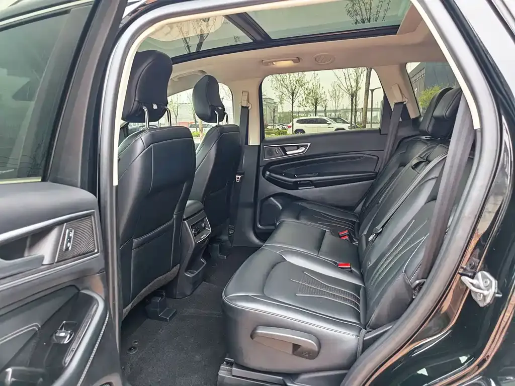 Ford Edge 2022 из CN, фото 3