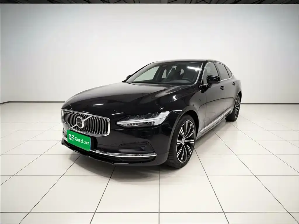 Volvo S90 — фото 1