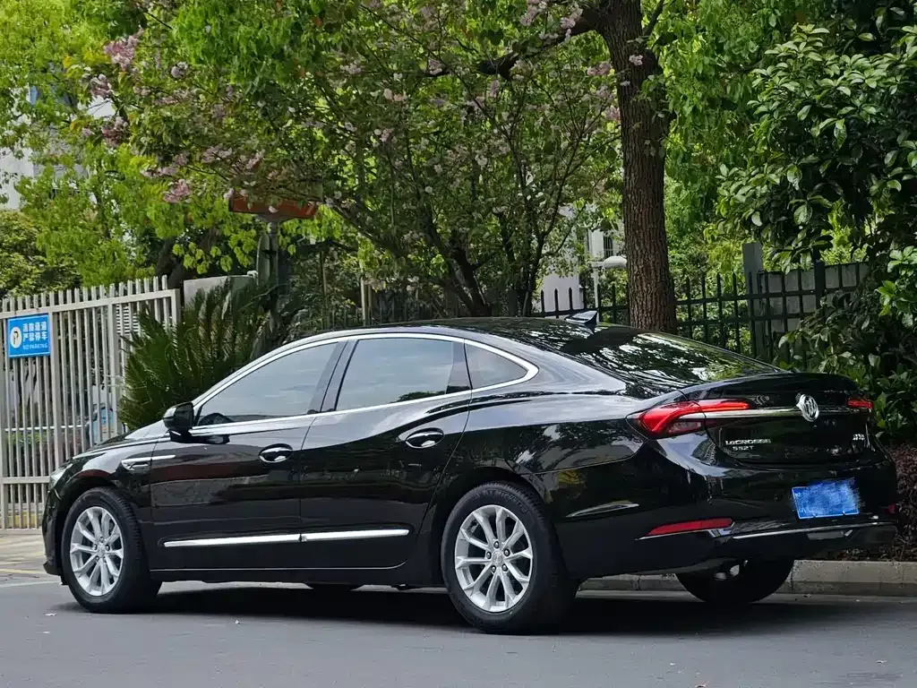 Buick LaCrosse 2023 из CN, фото 9