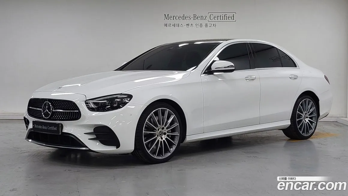 Mercedes-Benz E-Class — фото 1