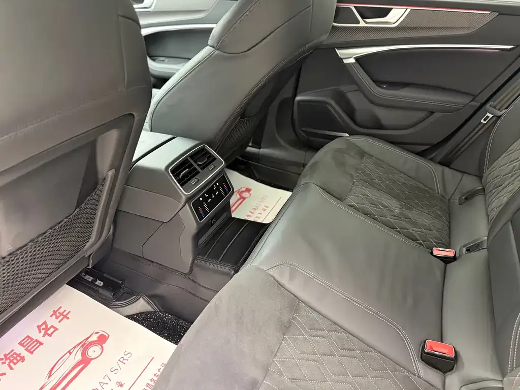 Audi S7 2022 из CN, фото 4