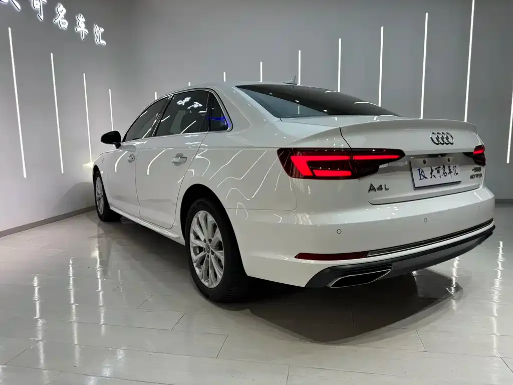 Audi A4L — фото 3