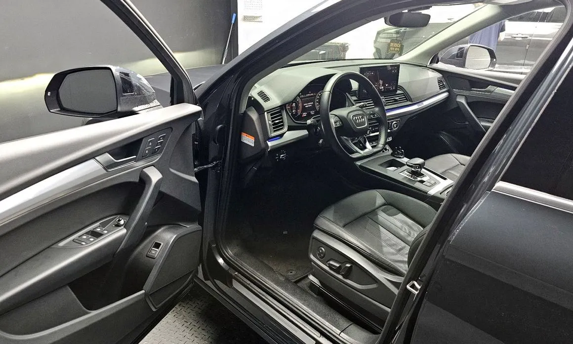 Audi Q5 2022 из KR, фото 2