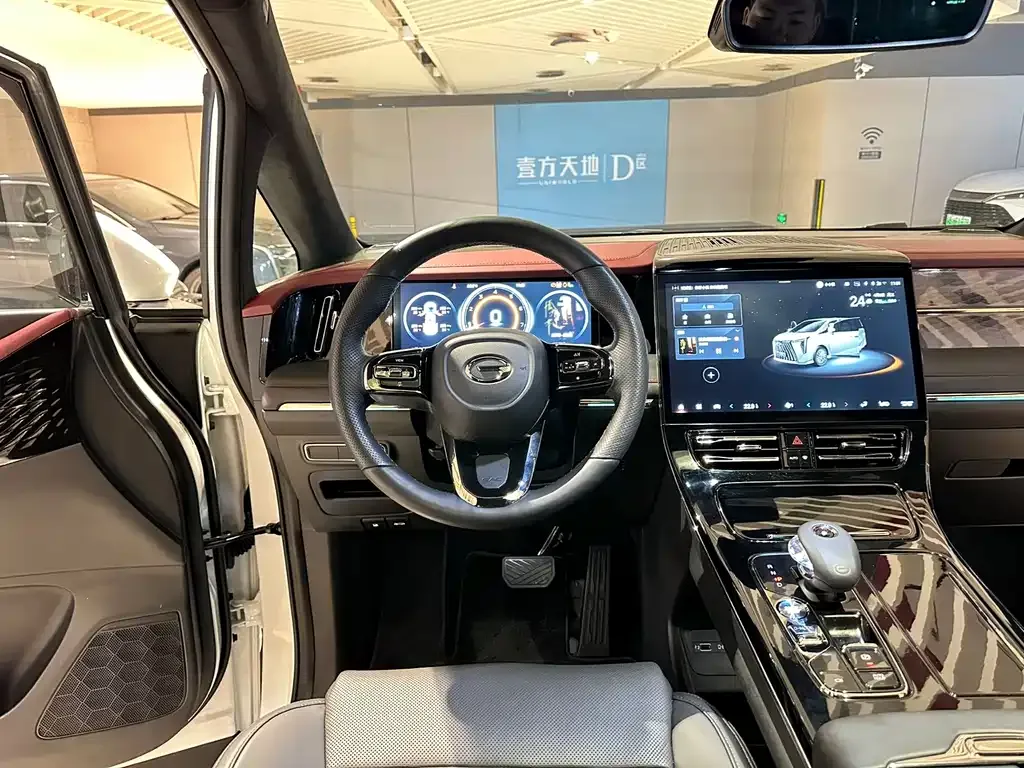 GAC Motor Trumpchi M8 — фото 10