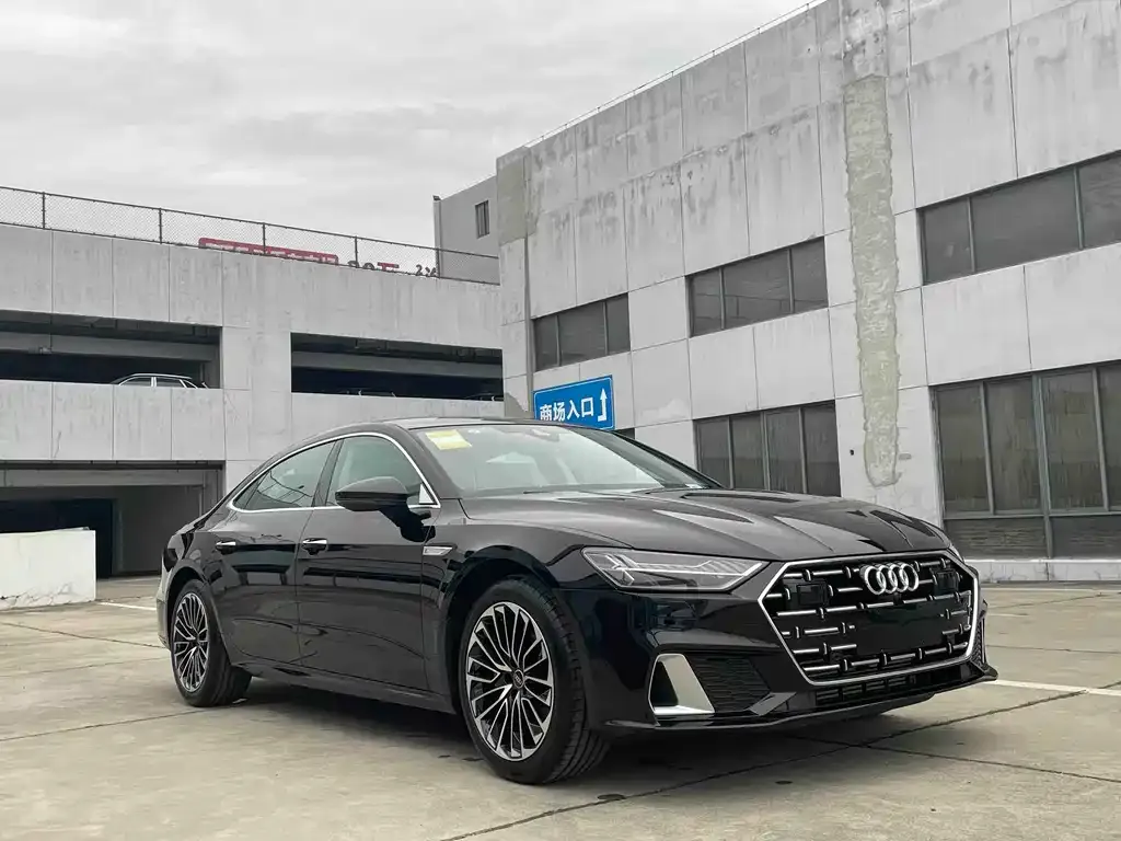 Audi A7L — фото 2