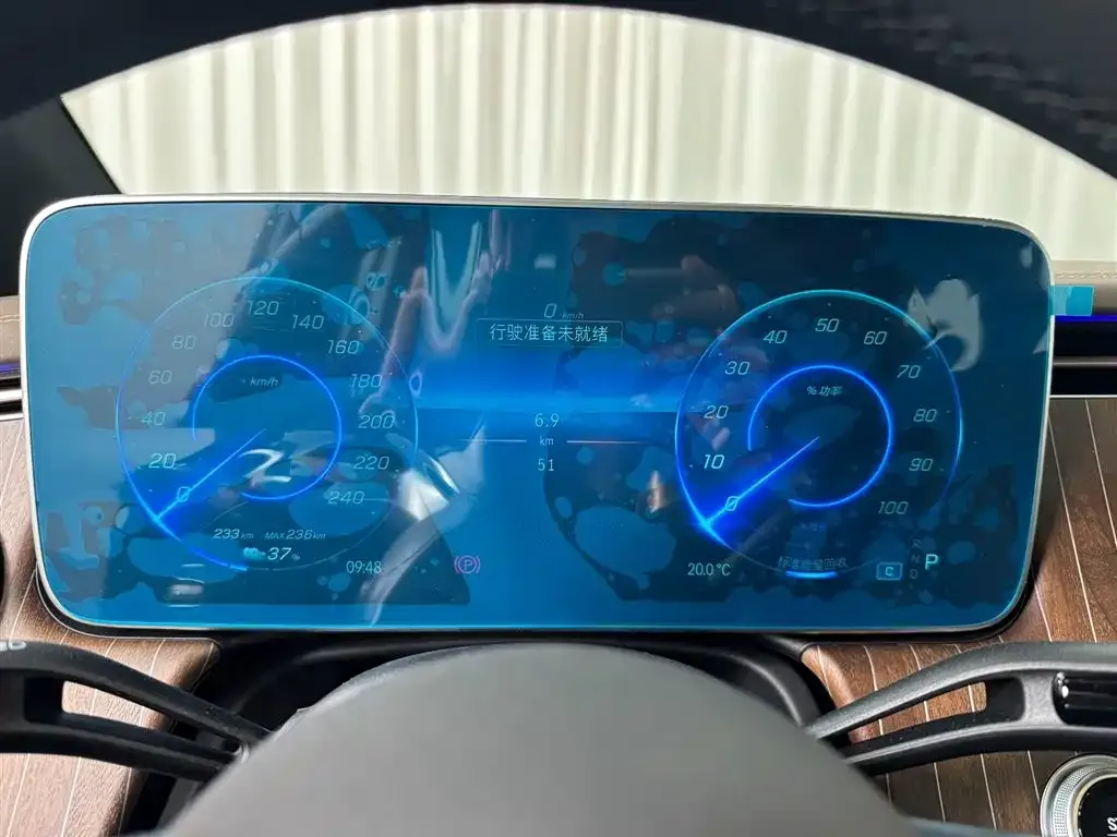 Mercedes-Benz EQE SUV — фото 3