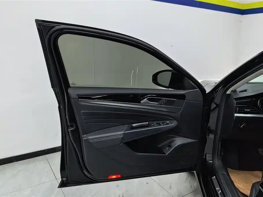 Volkswagen Passat — фото 5