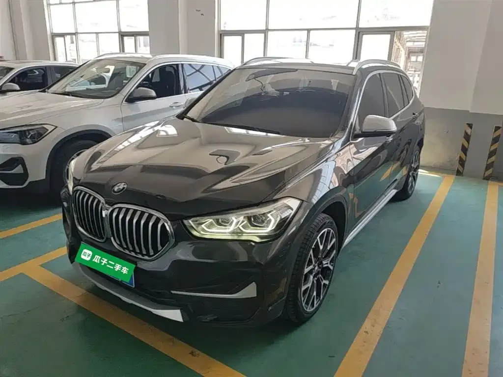 BMW X1 — фото 1