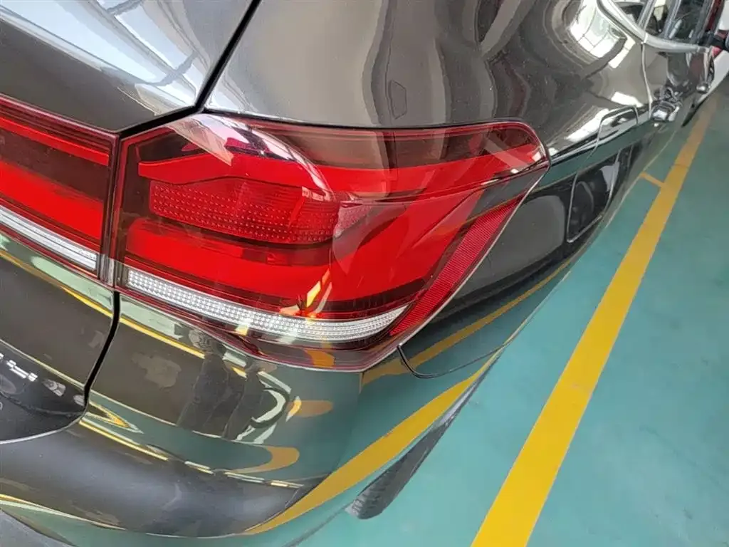 BMW X1 — фото 10