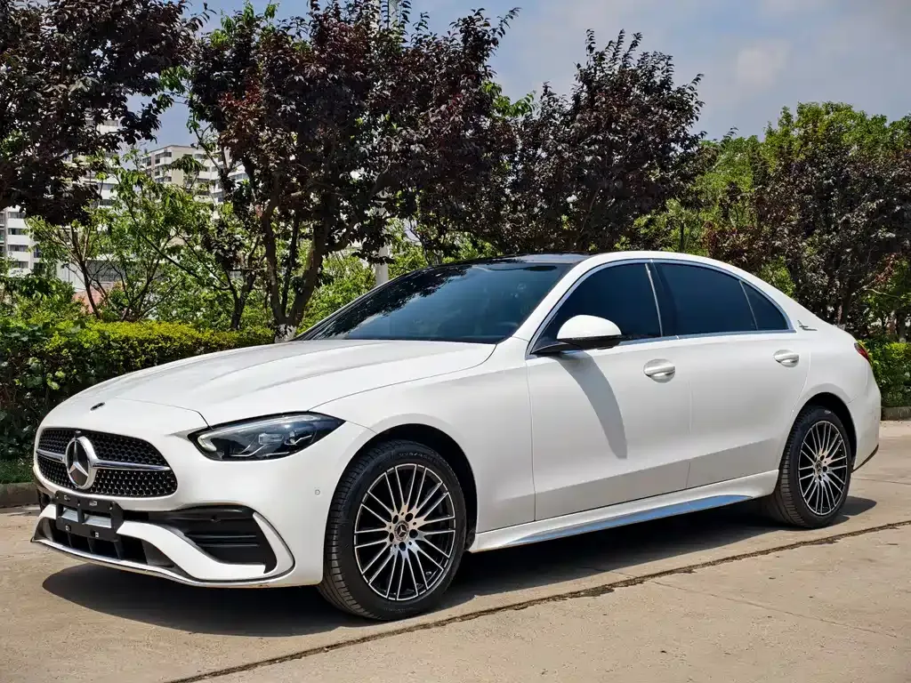 Mercedes-Benz C-Class — фото 1