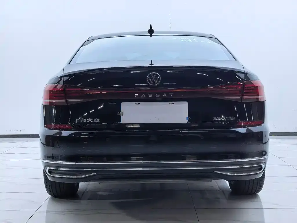 Volkswagen Passat — фото 4