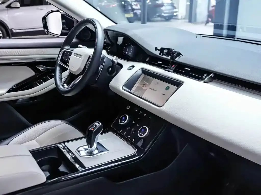 Land Rover Evoque — фото 10