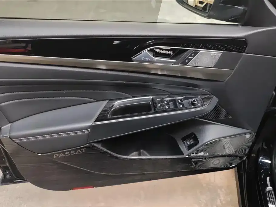 Volkswagen Passat — фото 7