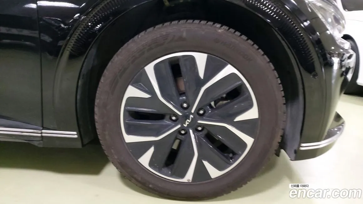 Kia EV6 — фото 6