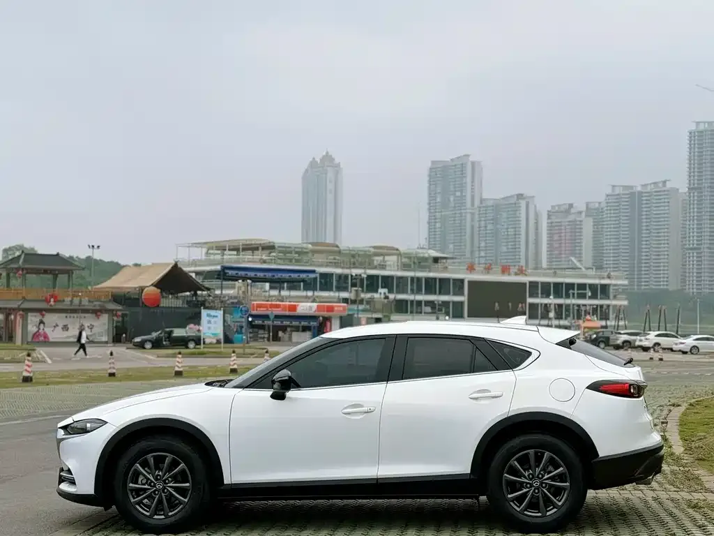 Mazda CX-4 2022 из CN, фото 3