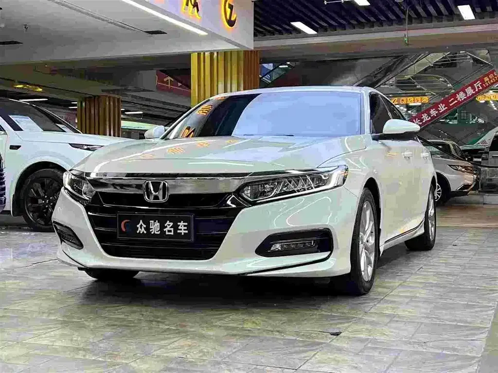 Honda Accord — фото 7