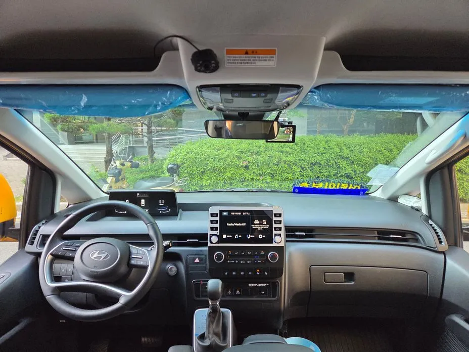 Hyundai Staria 2025 из KR, фото 8