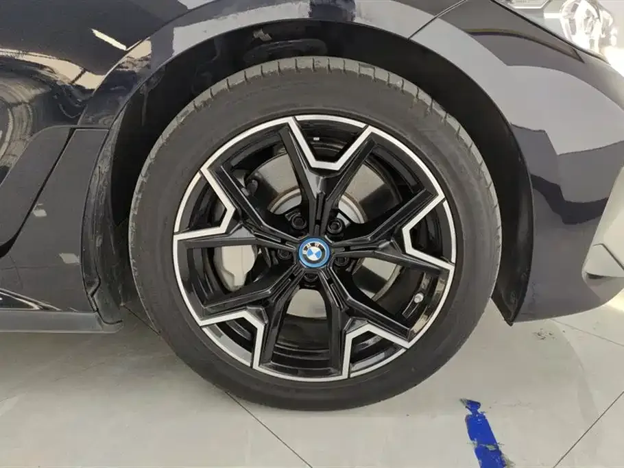 BMW i3 — фото 2