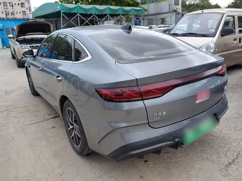 BYD Qin L — фото 7