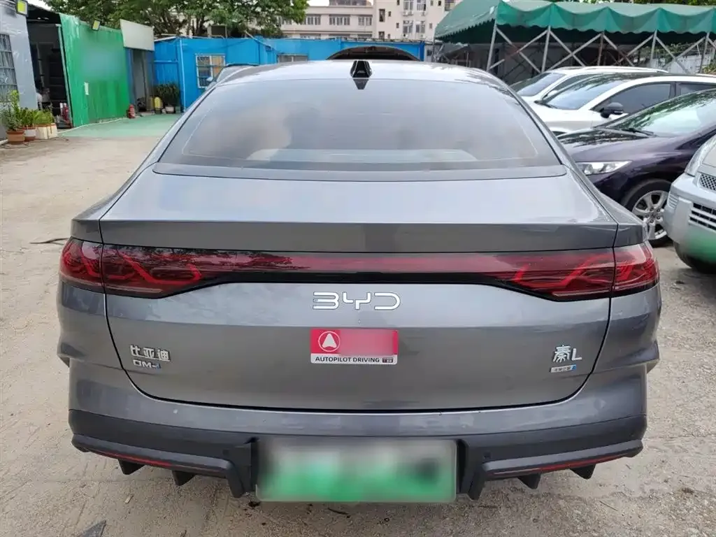 BYD Qin L — фото 4