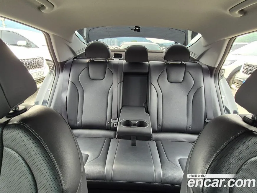 Hyundai AVANTE — фото 2