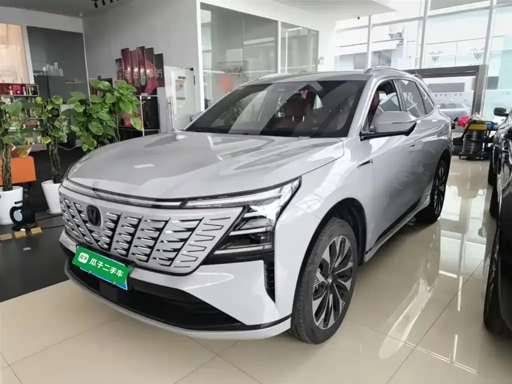 Changan CS75PLUS — фото 9