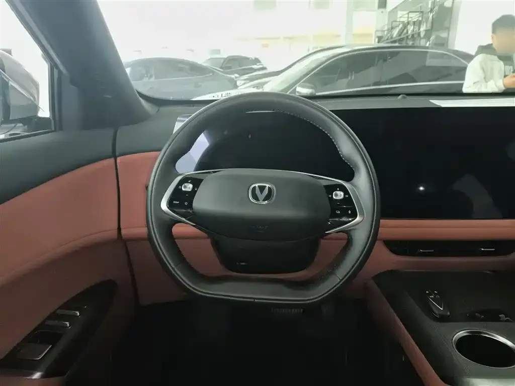 Changan CS75PLUS — фото 3