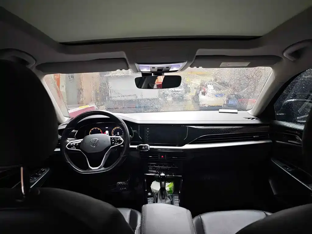 Volkswagen Passat — фото 10