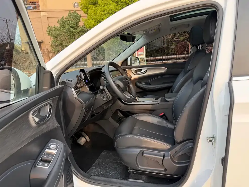 Roewe RX5 2024 из CN, фото 6