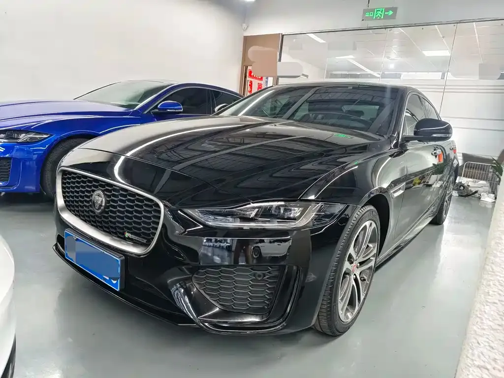 Jaguar XEL — фото 1