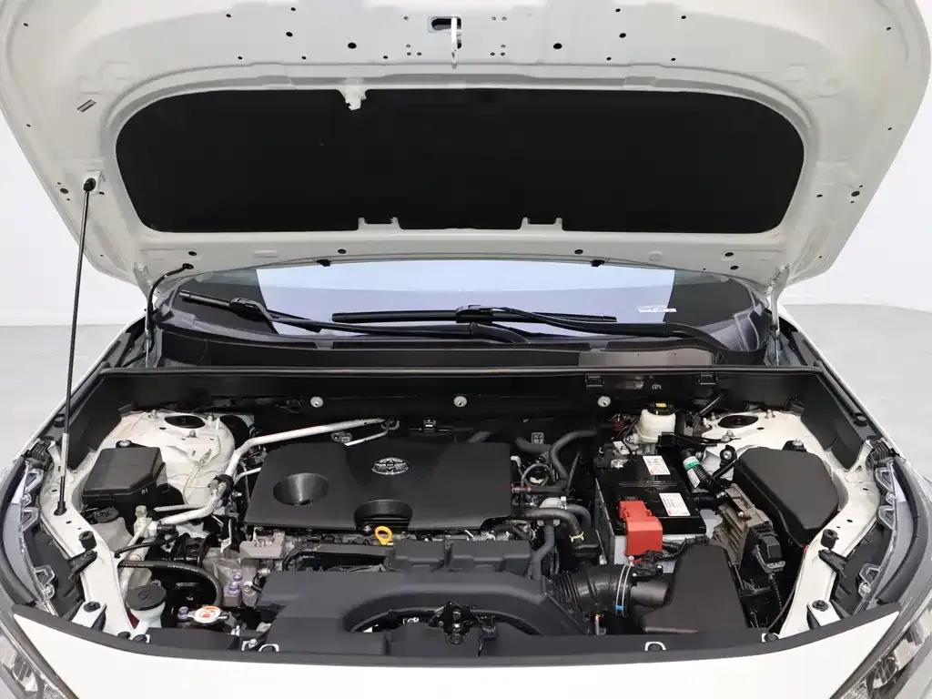Toyota RAV4 — фото 10