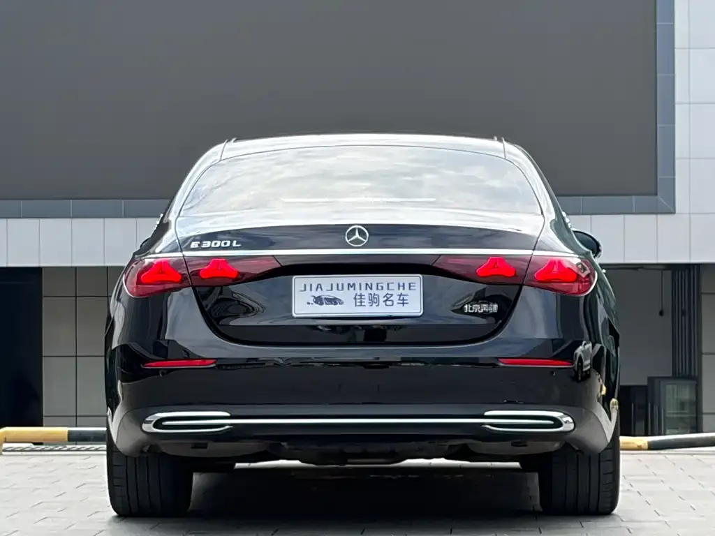 Mercedes-Benz E-Class 2025 из CN, фото 2