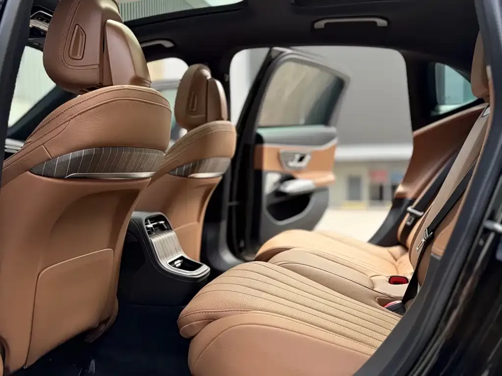 Mercedes-Benz E-Class 2025 из CN, фото 8