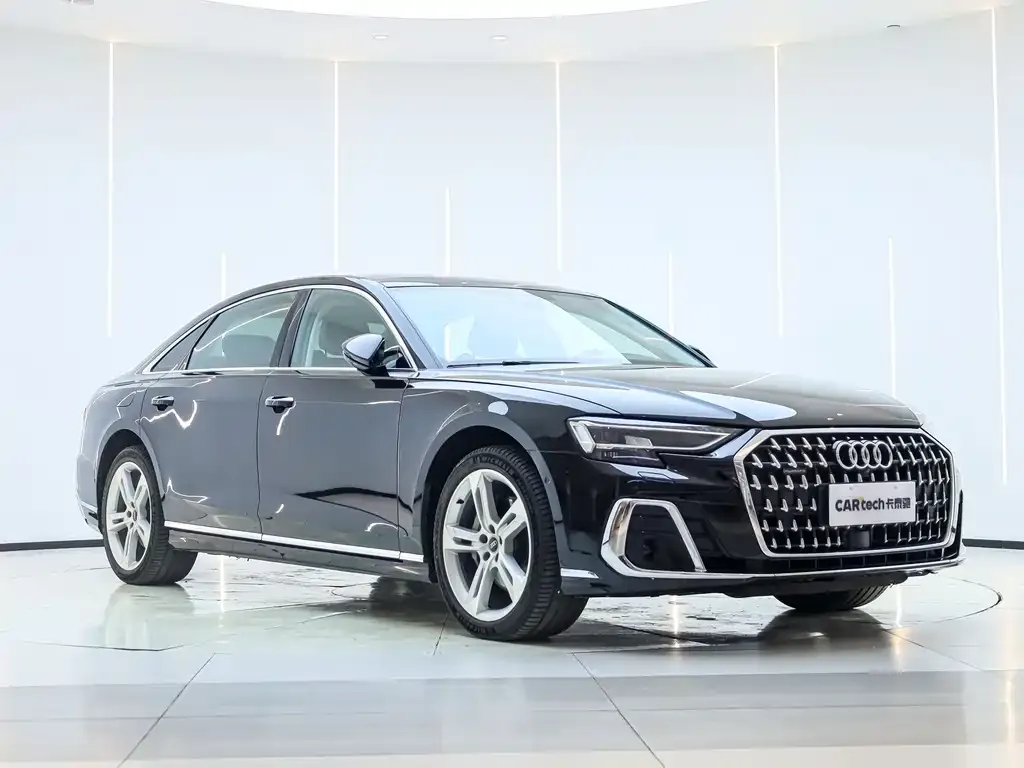 Audi A8 — фото 5